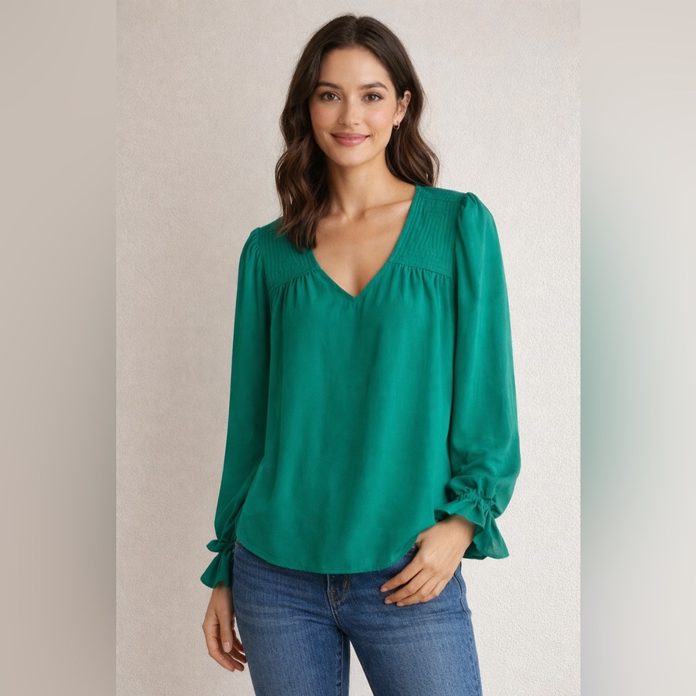 Trina Turk Emerald Green V-Neck Long-Sleeve Blouse Top